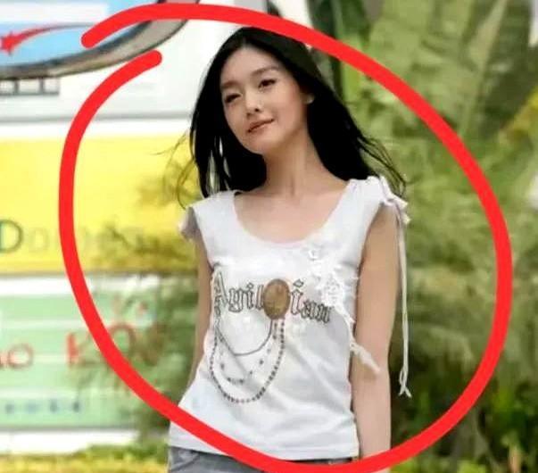 大S这次处理遗产的操作，简直比电视剧还刺激！
原本以为她把大头留给两个孩子小玥儿