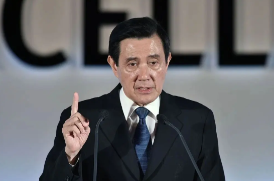 马英九担忧两岸局势恶化，呼吁赖清德撤销不当言论

台湾地区领导人赖清德13日宣布