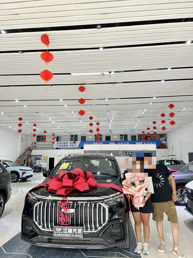 提车半个月用车感受
空间方面:家里有两孩，因为预算有限，在瑞虎8plus之间选择