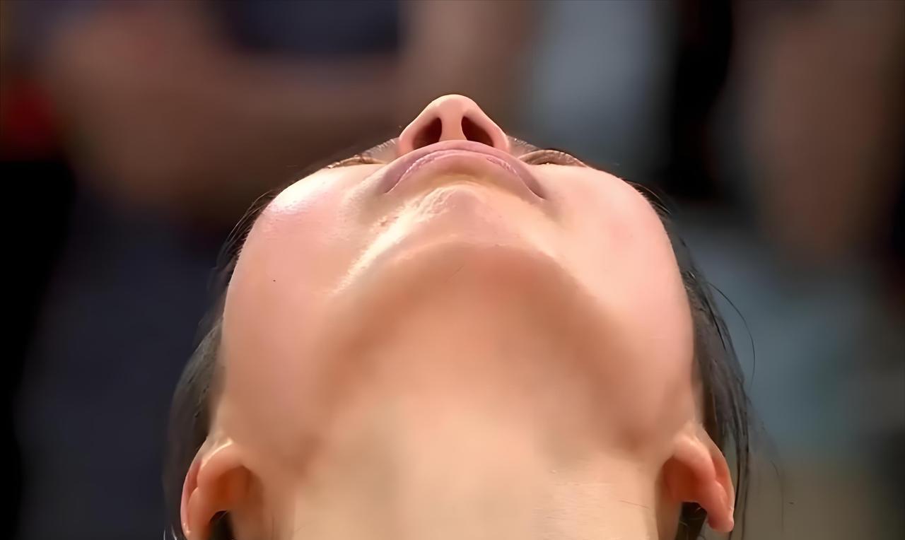 #中国女篮击败韩国 收获亚洲杯季军#王思雨的眼泪为谁而流？
中国女篮以101：6