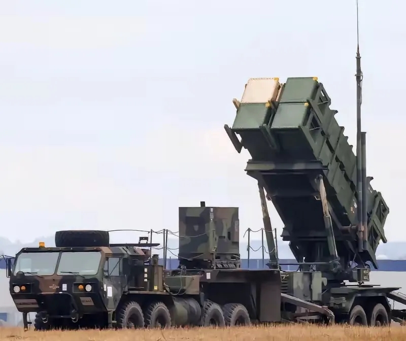 乌克兰总统泽连斯基最近获得了美国批准，允许购买总共十套美国的爱国者导弹系统，这本