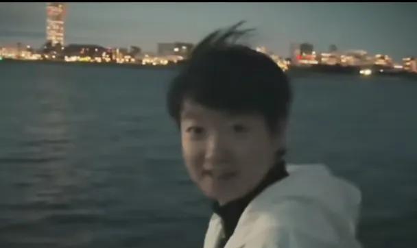 好美的日常莎莎[呲牙]！瑞典主办方宠莎莎也是可以的。听说莎莎想看这里夕阳。比赛结