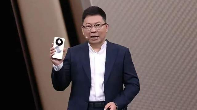 华为Mate80全系降价背后