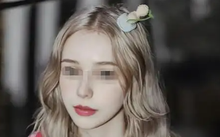 18岁俄罗斯女子嫁京城富豪后，7年寄给家里3个亿，丈夫出国探亲后傻眼