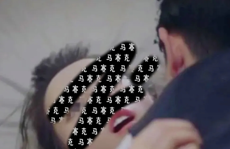 湖北，一单身女子睡梦中，惊觉有人压身。

睁眼一看，竟是陌生男子。男子掏刀抵住她