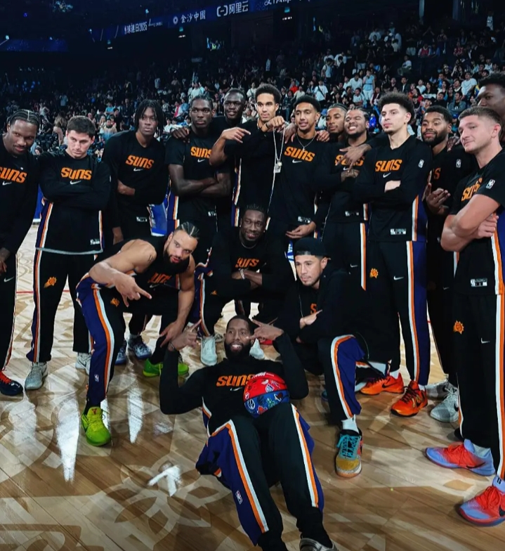 太阳近10年选秀权交易其实没亏过
就是选人眼光不行。13年斯科拉换到了博格丹签约