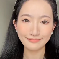 琪琪教化妆
