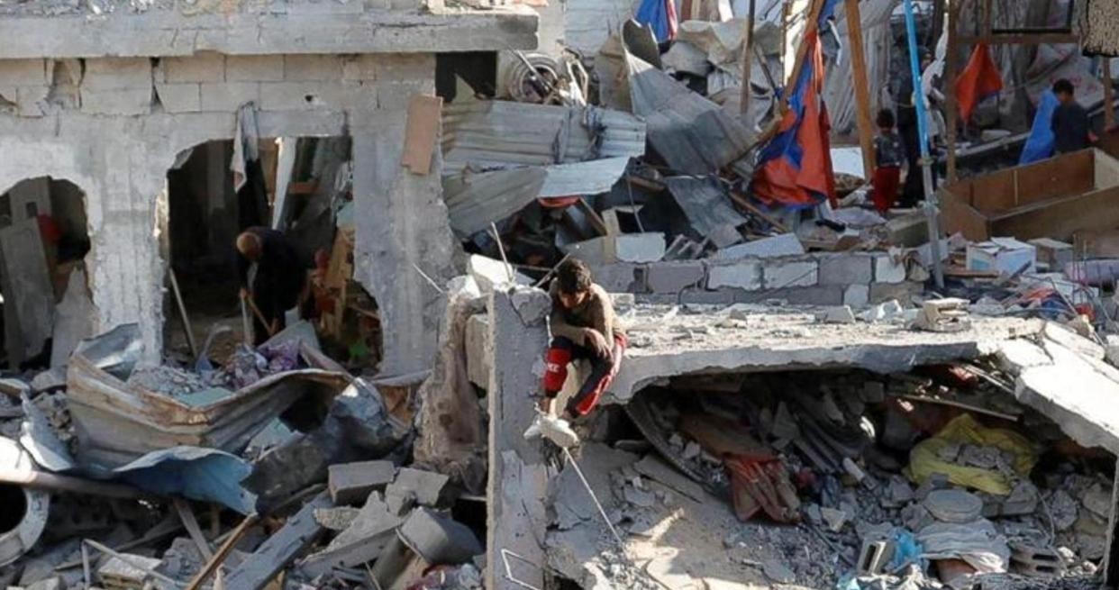 炮火下的橄榄枝：加沙的哭泣，和平的期盼？