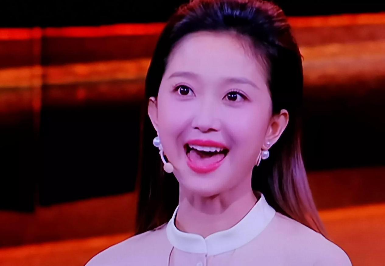 刘心悦光彩靓丽, 未来可期!