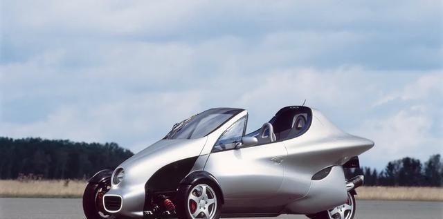 汽车与摩托车融合的先锋实验 , 奔驰F300 Life Jet