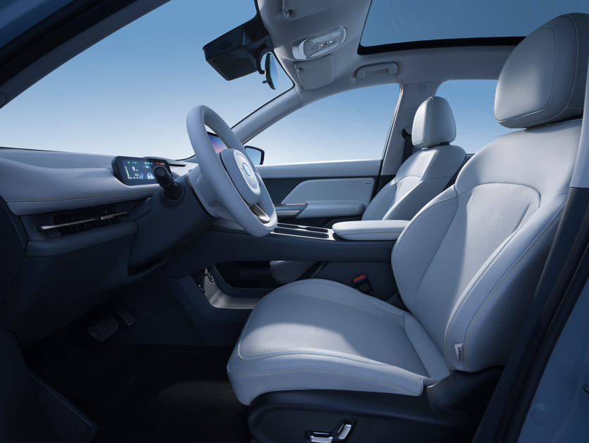 易至汽车羿驰05S预售启幕，家庭纯电出行新风尚