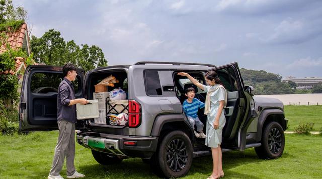 方程豹汽车10万台交付达成