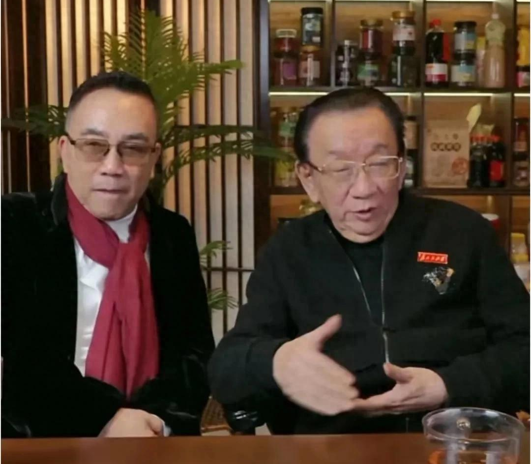 侯耀华小管家：杨议说话或获授权，皮大衣定归还