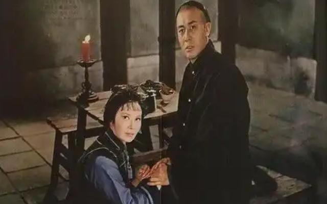 1876年, 杨乃武与小白菜事件被慈禧翻案后, 两人的后半生迥然不同