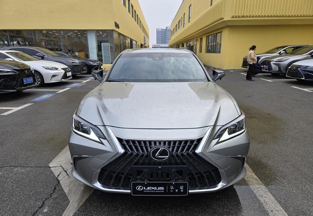 雷克萨斯ES200二手车：16.98万圆你豪华品牌梦