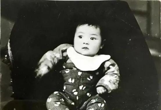 1949年，徐林侠一家三口的尸体被找到后，在场的人无不心酸落泪泣不成声，一个8岁