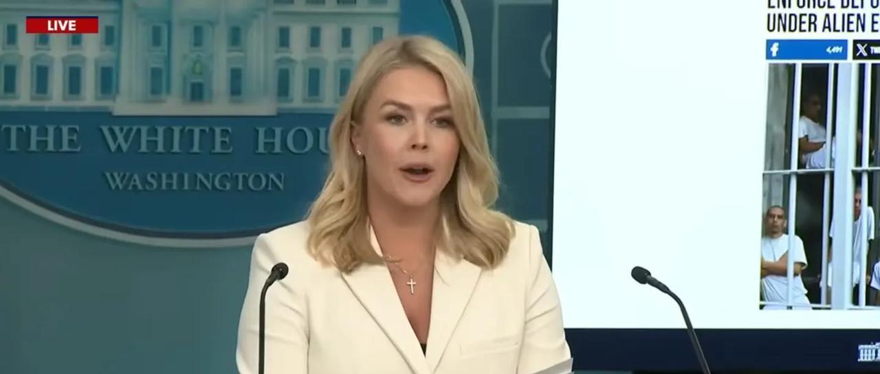 现在美国真的是慌了，之前他们以为封锁中国发展就能把我们搞垮，结果没想到中国反而越