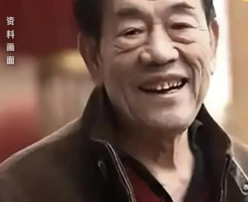 曹云金，痛惜悼念！
今晚，曹云金在社交平台直播的时候情绪很复杂，因为曹云金得知杨