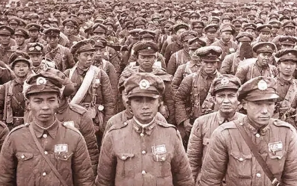 1949年11月，解放军用电台向成都警备司令严啸虎喊话：“严啸虎，你在成都治安维
