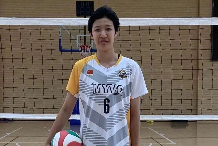 昨晚全运会资格赛关键战，北京女排3-0完胜四川队，基本锁定直接出线名额。四川队进