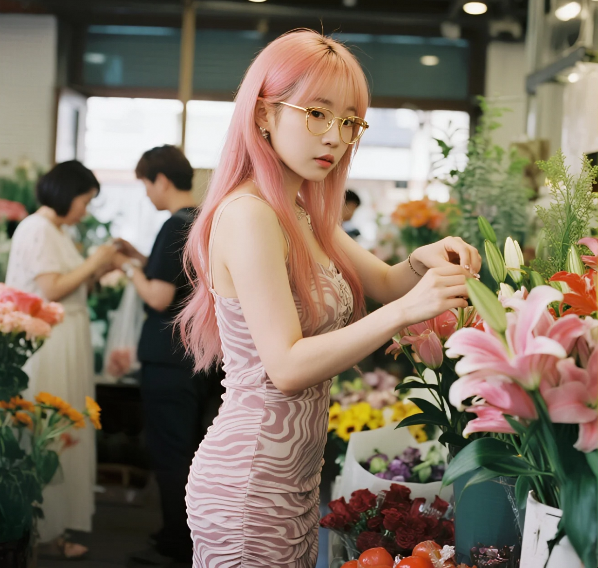 花香还是我香？看着我的眼睛，说实话。