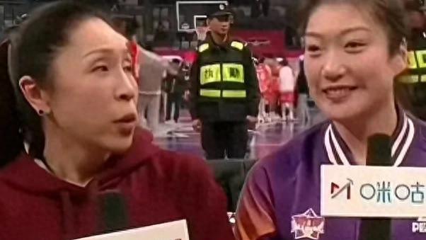 郑微盛赞李梦：她仍是女篮进攻核心？