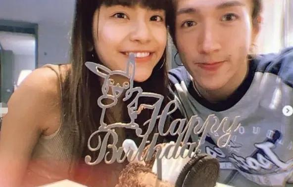 标题艺人李启言疑艺人李启言疑与女友女友艺人李启言疑与女友艺人李启言疑与女友艺人李