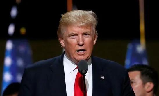 特朗普对伊朗在发射导弹前通知美国这一行为高度赞赏，他认为这是一种负责任的友好之举