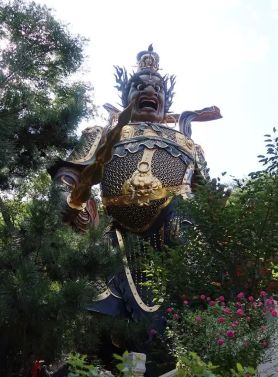 李元霸：《说唐》里的无敌猛将

李元霸，《说唐》里公认的第一猛将。他的战绩和实力