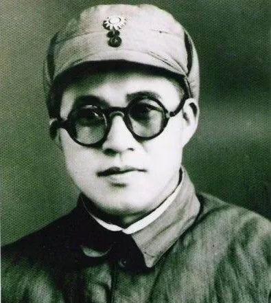 吴化文部原为国民党军新编第4师，但在日军的不断打击下丧失了气节，于1943年1月