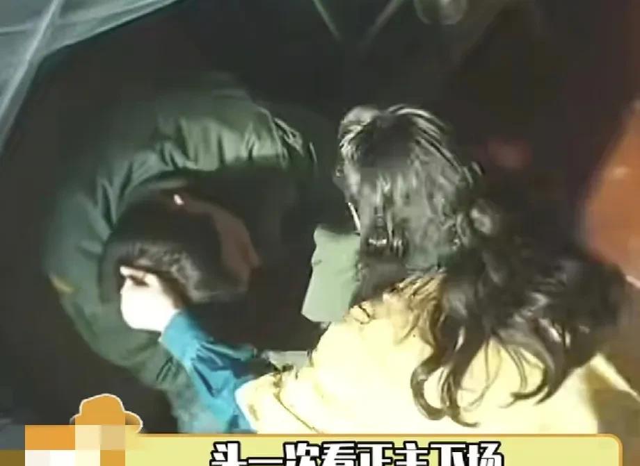 家人们，谁懂啊！赵丽颖又杀疯了！5月22日晚，她一句“算你妹”直接炸翻热搜。
起