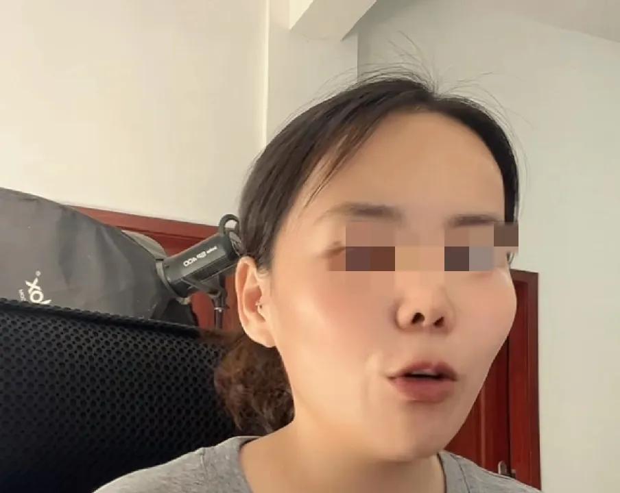 三石唱衰二八，说二八要结束了，再不结束已不可能了。
三石也希望二八快结束，说什么