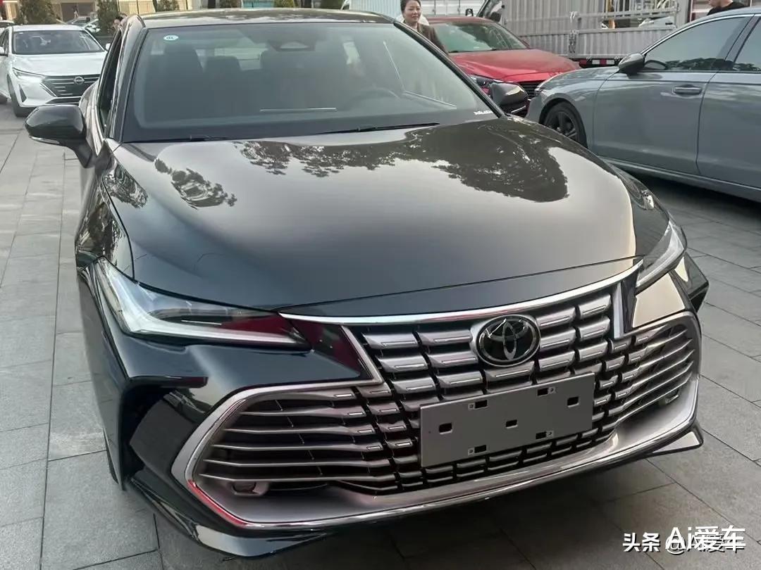新车 | 18万CT5对比亚洲龙 / 后驱性能PK混动经济性