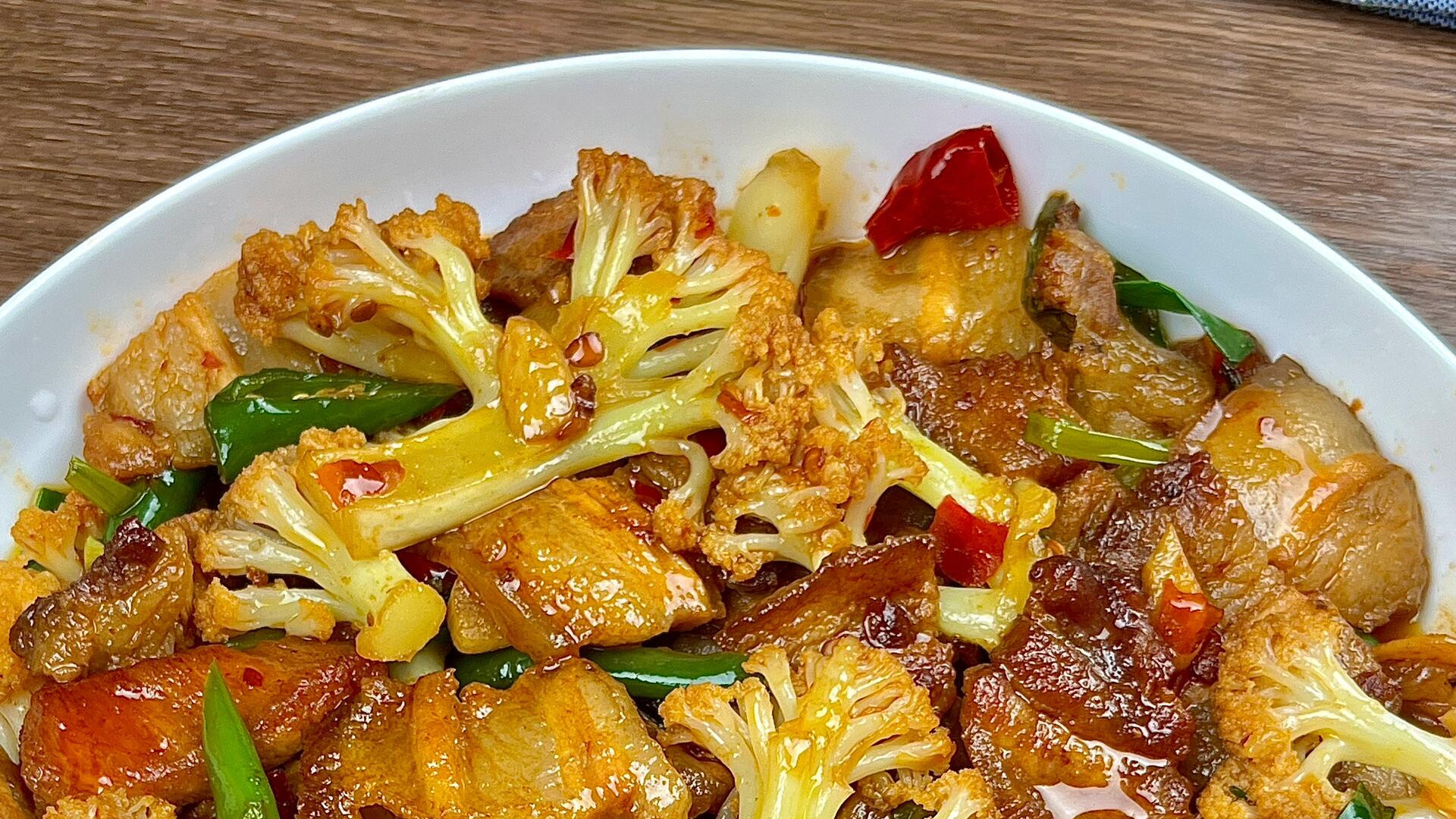 干锅花菜：厨房里的小狂欢！