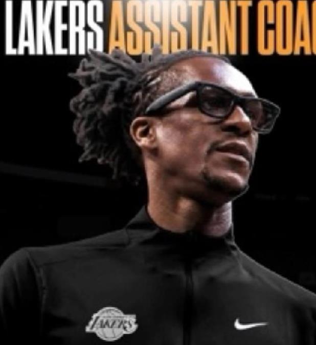 雷迪克下课前兆？传拉简隆多要来湖人队了！
网上传出来了拉简隆多穿湖人队工作服的照