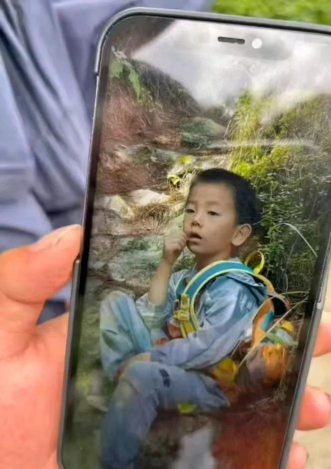 揪心！一个7岁患ZB的孩子在大理苍山跟某独立营团队行动时不慎走丢，中午11点40