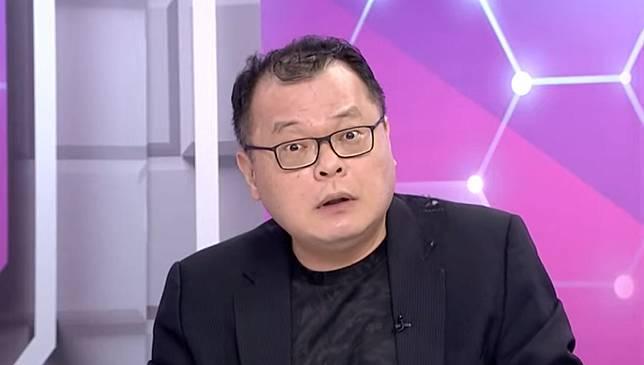 陈辉文变成另一个黄暐瀚？
最近疯传陈辉文变绿了，成为了“另一个黄暐瀚”。起初，我