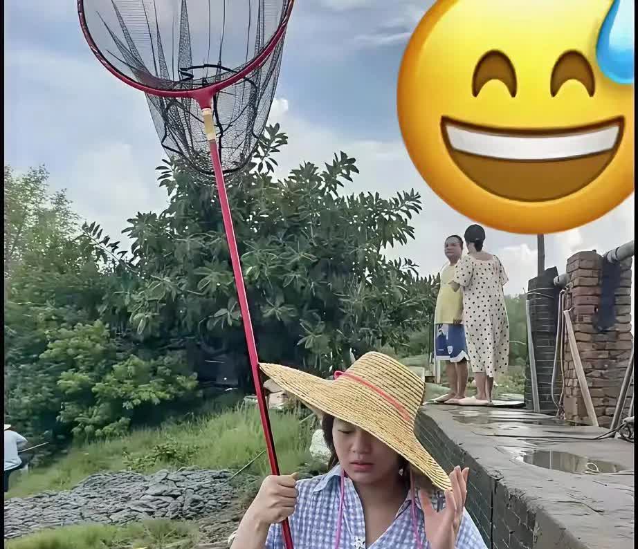 别骂全红婵了，
我朋友老家和全红婵挨很近，
她近距离看见过全红婵，她说：

