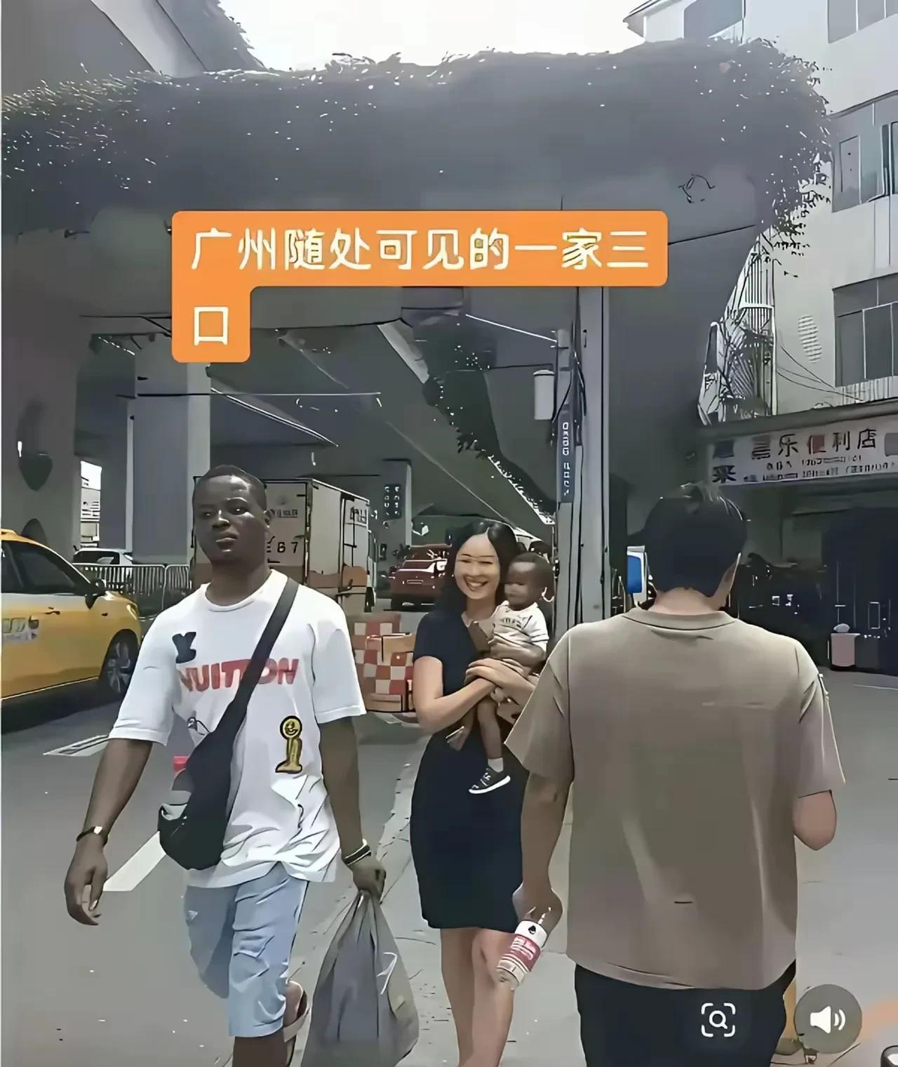 这个女人终于找到幸福了，瞧笑得多灿烂的，不过也恭喜这个菲律宾女人，一条路终于走到