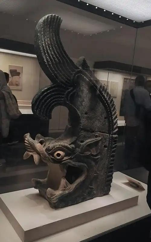一个国家的文物，如果没有人感兴趣，或者就算上了拍卖行，也卖不了几个钱，除了说明这