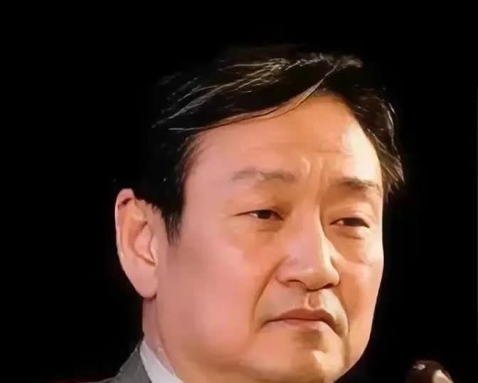 宋丹丹这回算是找对了人，现在的老公给人感觉特别靠谱，特别暖。她儿子巴图那小家庭也