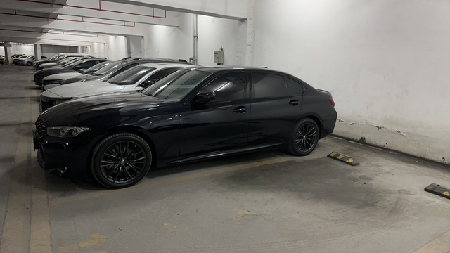 唉感觉被抛弃咯
血都吐出来，买的325长轴耀夜价格都可以买25款3系330长轴了