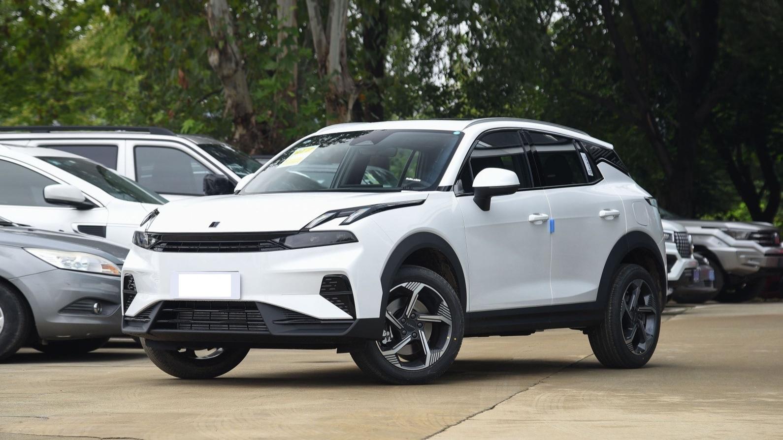 全新“小钢炮”SUV上市！不足11万起很亲民，搭载1.5T+7速双离合