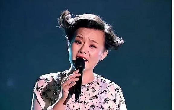 龚琳娜离婚后放弃北京房子，财产自由追求自我，在云南隐居，专注音乐创作，与孩子们共