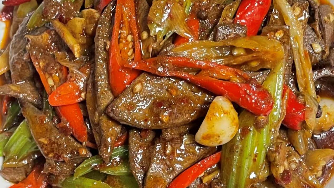 炒猪肝时，这一步做完千万别直接下锅！90%的人不懂，难怪又老又腥……