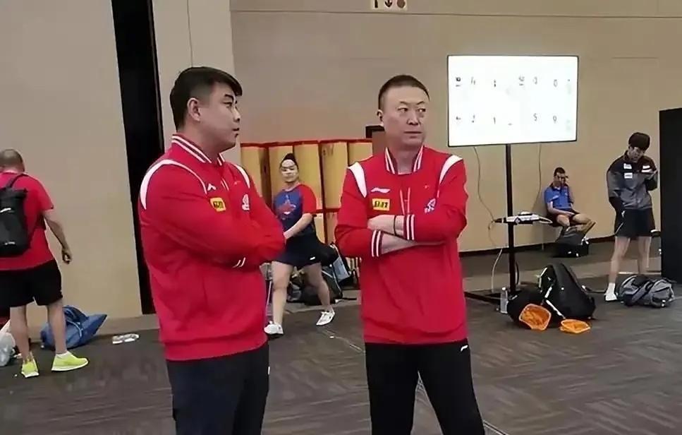 这次出征WTT多哈冠军赛的随队教练只有四人，男队是王皓和刘志强，女队是马琳和李大