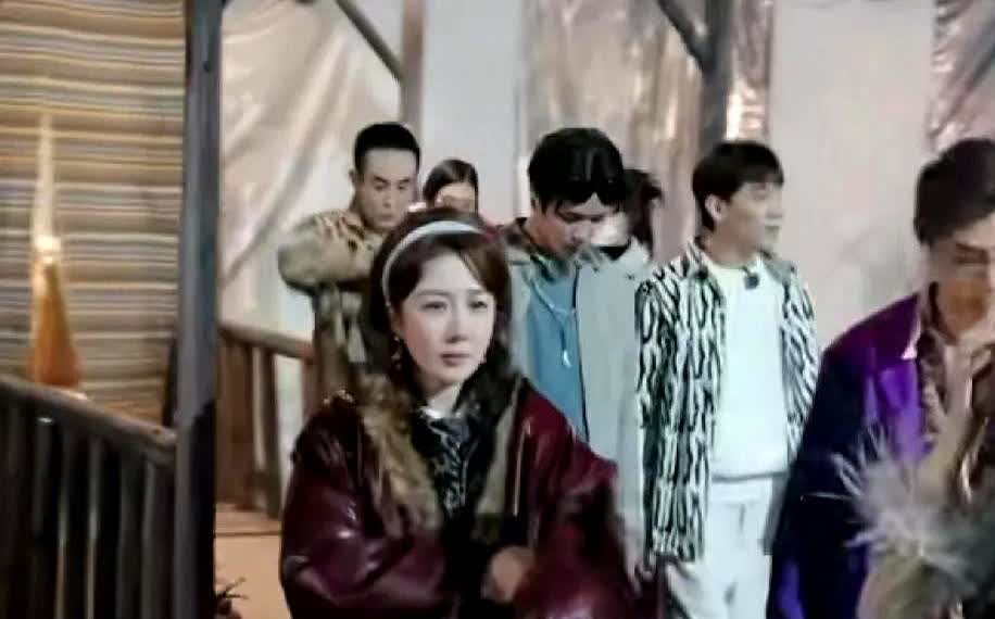 郝蕾宣布陈志朋组赢了刘奕畅组后，刘奕畅立刻垮脸抗议：“我不服！我就是不服！我们为