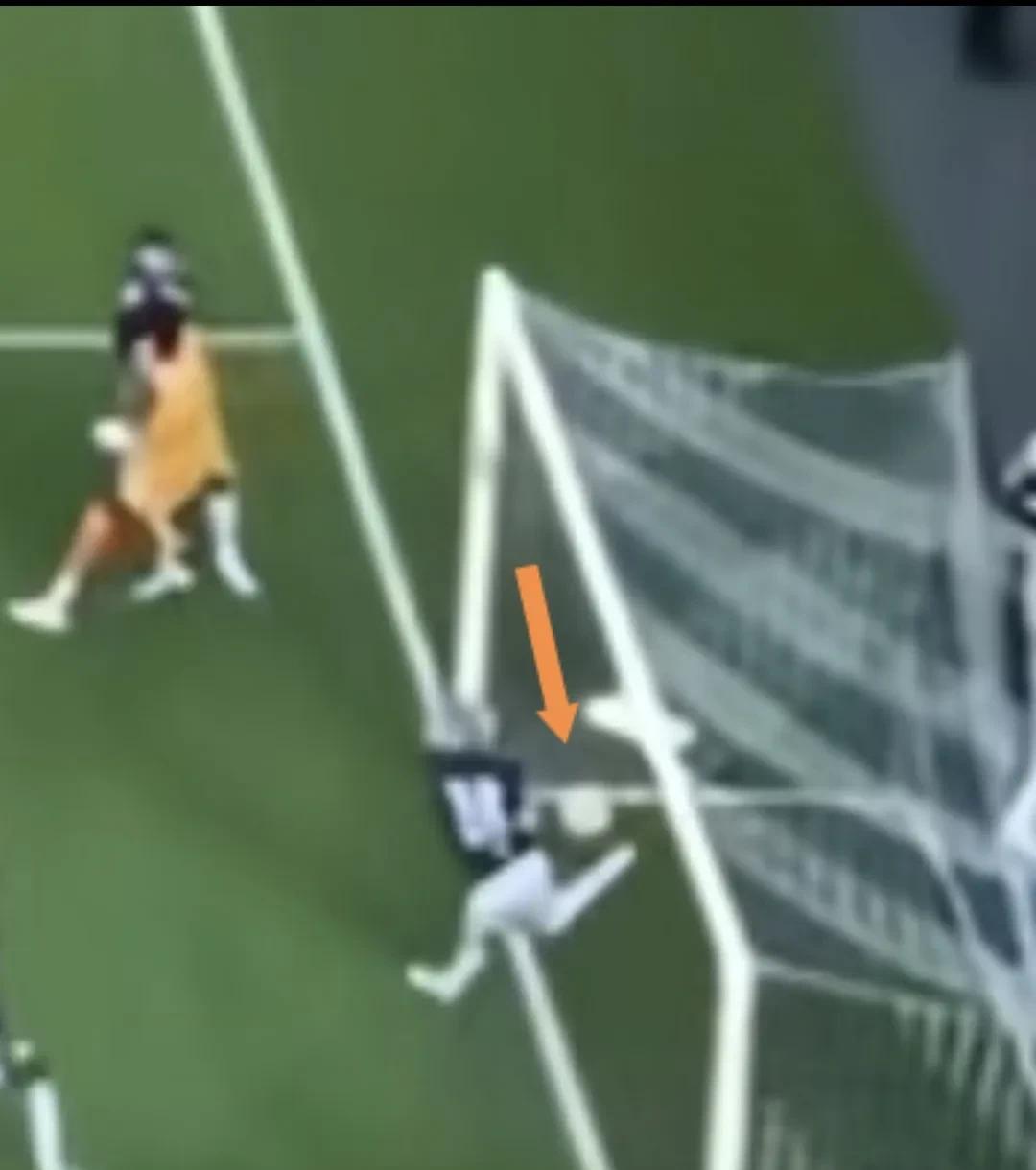 高科技的今天，居然还有如此门线悬案？
      在刚刚结束的挪超第14轮比赛中