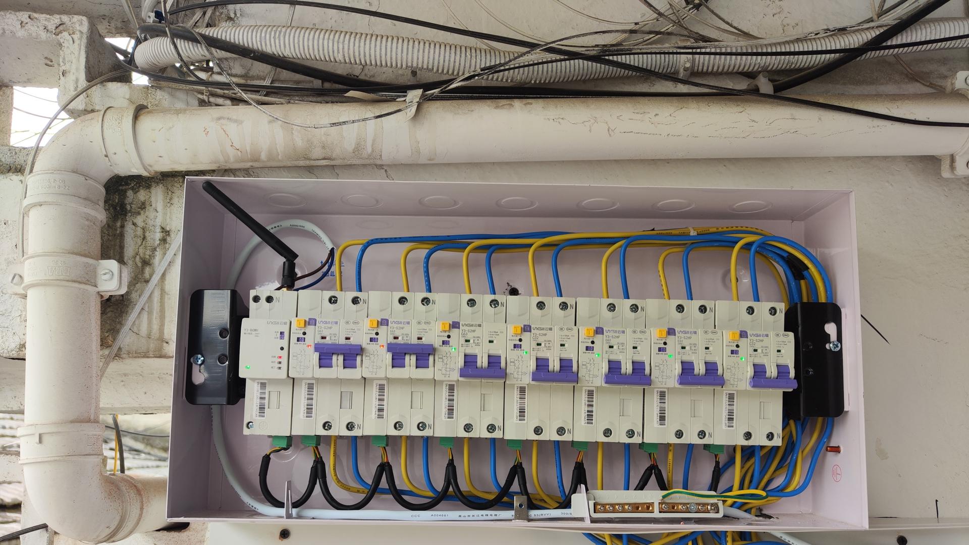 老旧小区电气改造痛点破解：智慧微断筑牢用电安全防线