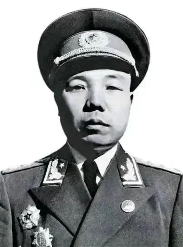 1938年，山东乐陵，鬼子跑到1个老太太家搜查。鬼子吃了院里的枣说：“好吃！”还